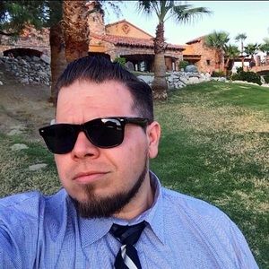 Meet your Posher, Adrian